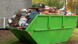 skip bin hire in Townsville